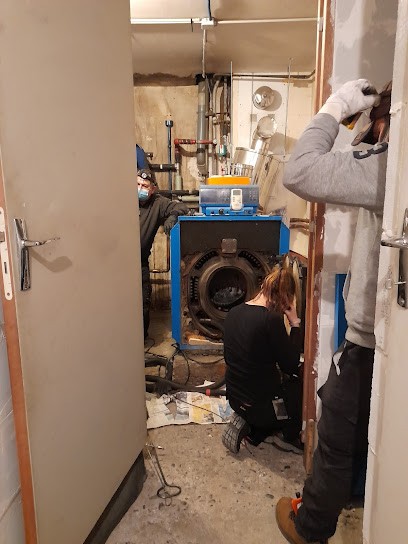 Sas Martineau, Ramoneur à Saint-Denis-lès-Bourg