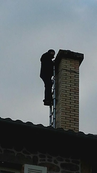 Beaujolais Ramonage Services, Ramoneur au Perréon